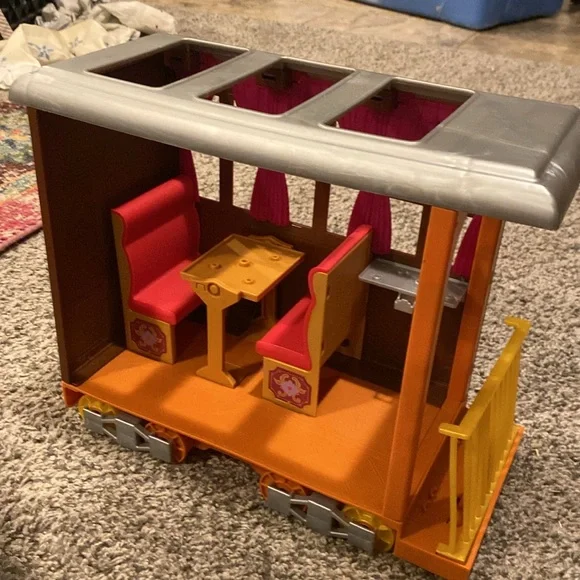 Spirit Untamed Lucky Train - Picture 2 of 5